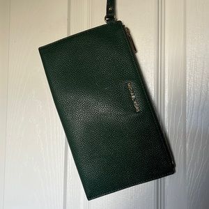 Emerald Green Michael Kohl’s Clutch/Wrislet